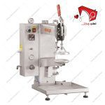 دستگاه تست نشت آب مکپی جهت آزمودن نشت آب به داخل درزها و بررسی میزانِ مقاومت درزها در برابر نفوذ آب. دستگاهی پیش‌رفته و مناسب برای استفاده در موارد حرفه‌ای.