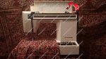 چرخ خیاطی ژانومه مدل ۶۲۵ دستگاهی ژتون‌سر‌خود، ساخت ژاپن مناسب برای مصرف خانگی و نیمه‌حرفه‌ای، بدنه‌ی مقاوم، صدایی نرم و نیز کارایی آسان.