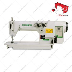 چرخ خیاطی سه سوزن سه قلاب زوجی موتور سرخود، با قابلیتِ دوخت ساده­‌دوزی به­‌صورت سه ردیفه از روی کار و سه ردیف دوخت زنجیره در قسمت زیر پارچه