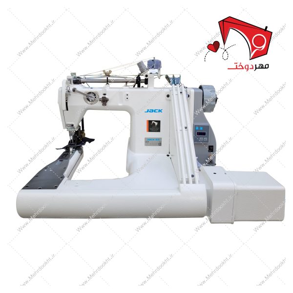 چرخ خیاطی کابویی سه سوزنه جک ضخیم دوز، با قابلیتِ دوخت ساده­‌د‌وزی به­‌صورت دو/ سه­‌ردیف موازی از رو و دوخت زنجیره­‌دوزی موازی از زیر پارچه.