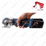 دستگاه قیچی شارژی برش پارچه و فرش دایماکو مدل AK- 60- نمای در دست